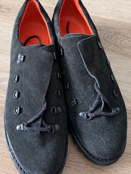 Unworn BRAND NEW PARABOOTS FOR SALE
